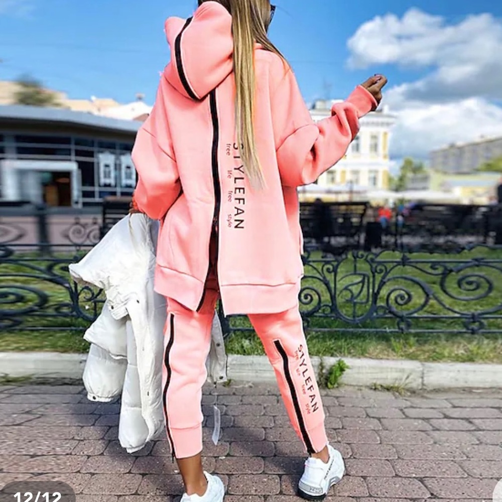 Women’s two piece tracksuit